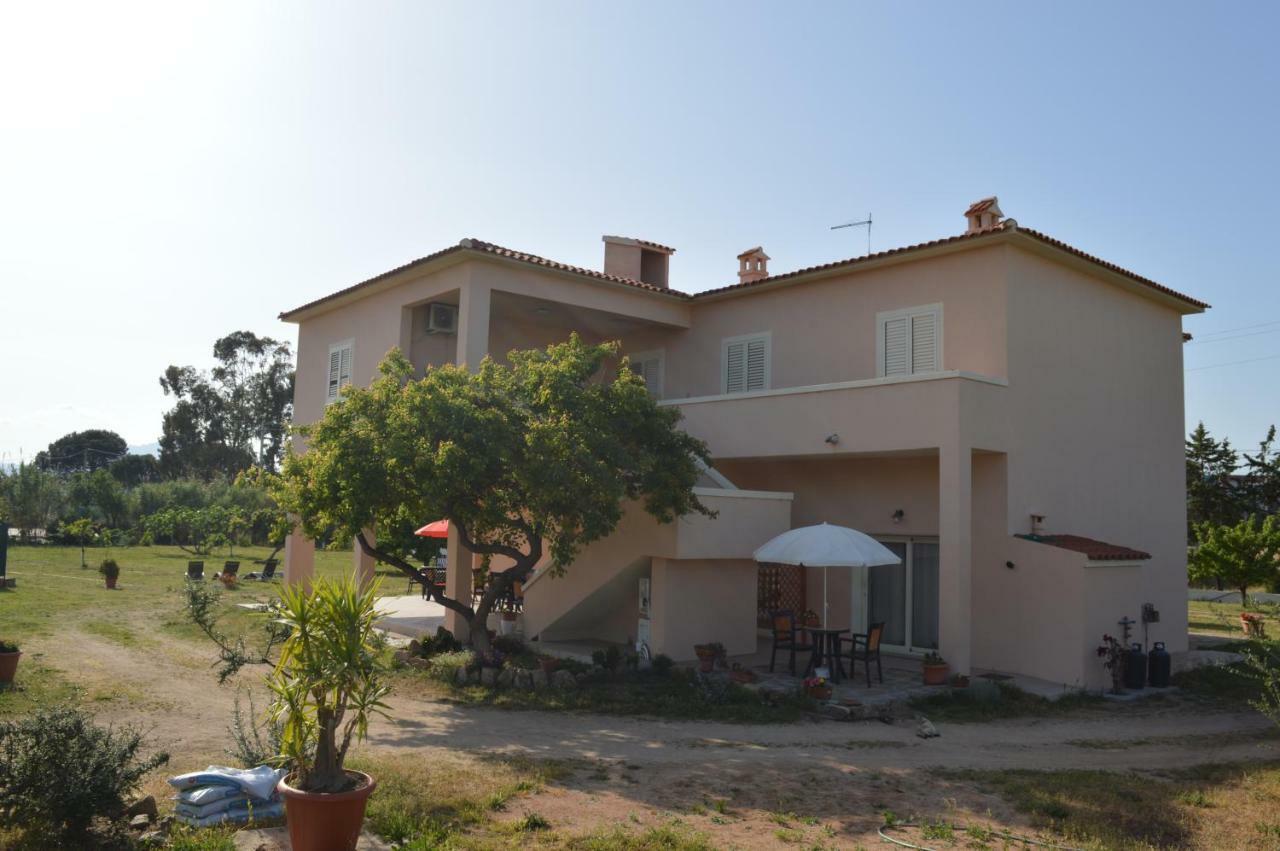 Sardegna Et Soleil In Appartement *